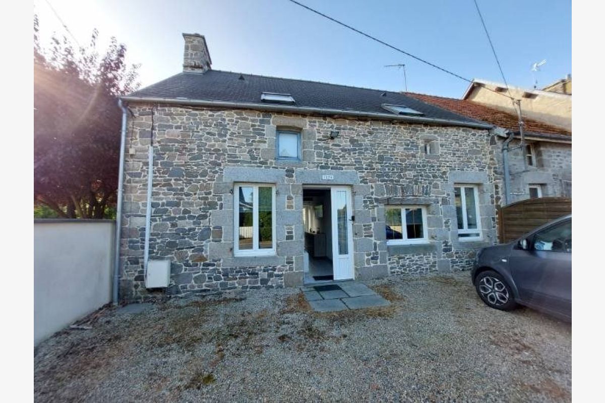 JULLOUVILLE, Maison charmante en pierre mitoyenne 1 Côté réno - 164459_12.jpg
