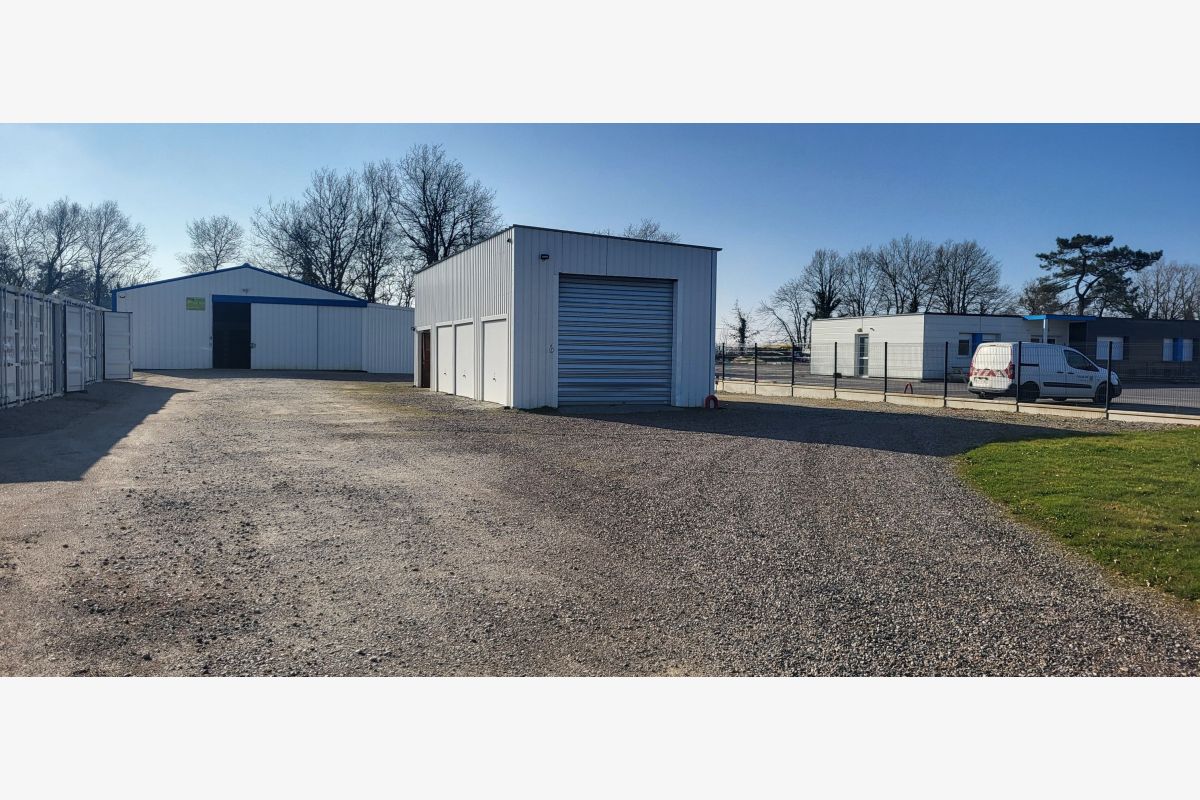 Location garage - 165282_37158f1c2cde5e8360f20e7c41d9613d.jpg