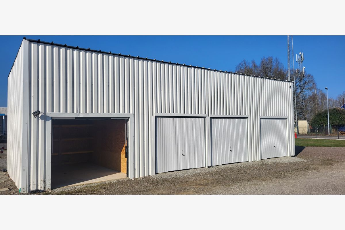 Photo 1 Location garage
