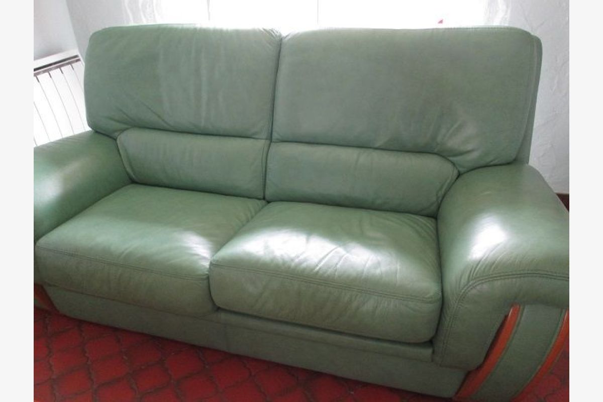 Canapé en cuir - 165340_5ab02429ac6c80513092c2c76a0c2b22.jpg