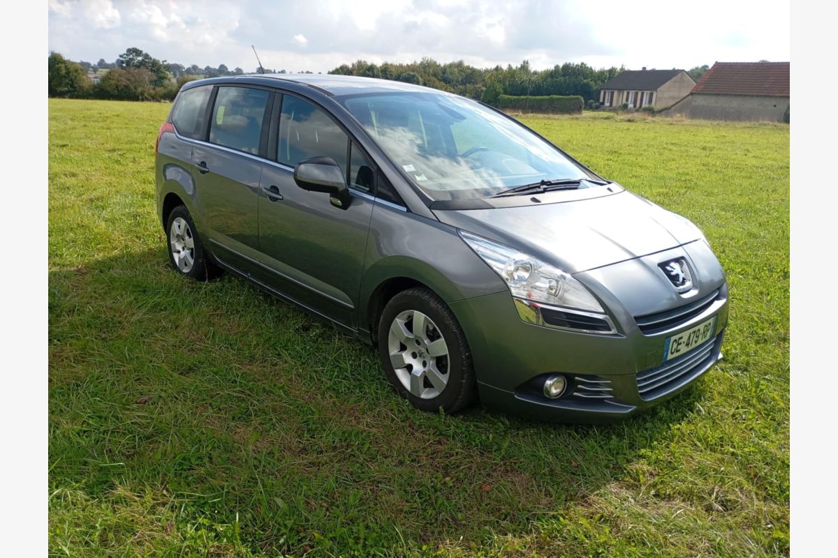 Peugeot 5008 1.6 hdi, 112 cv, 7 places - 165683_d5888d34497b21be4100e2ab34d5ca07.jpg