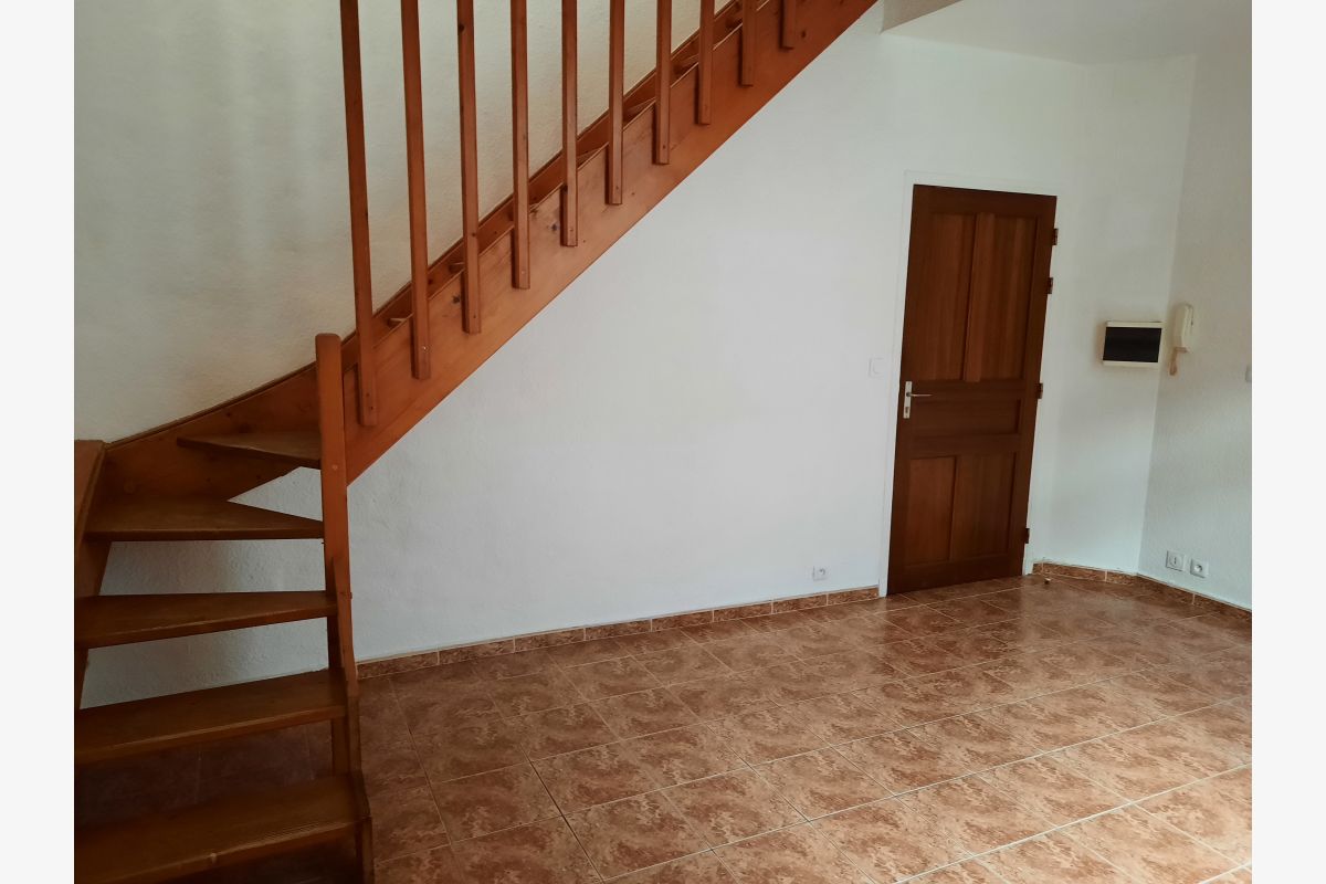 Loue appartement type F2 à Pont Saint Esprit - 166259_fc73b8da08d638cb6a21e7051c303a39.jpg