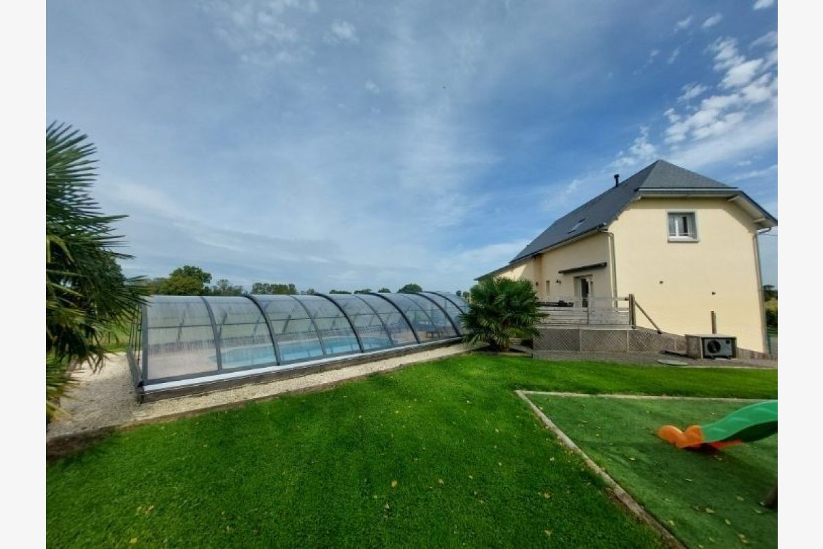 Photo 1 Maison en campagne avec piscine