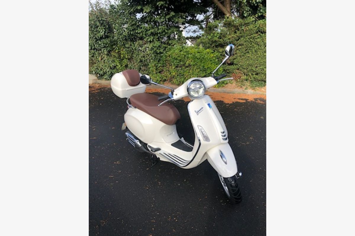 À vendre Scotter vespa - 166572_46355b993cf7da2bc7e5e458386c1848.jpg