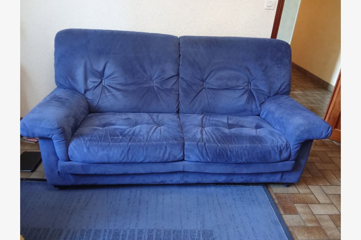 Photo 1 CANAPE EN ALCANTARA BLEU