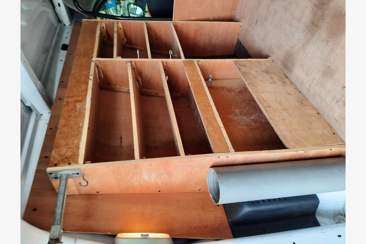 Renault Kangoo II, intérieur aménagé artisan - 166887_1e0df40d2b6d85c85638be57aa3dbc21.jpg