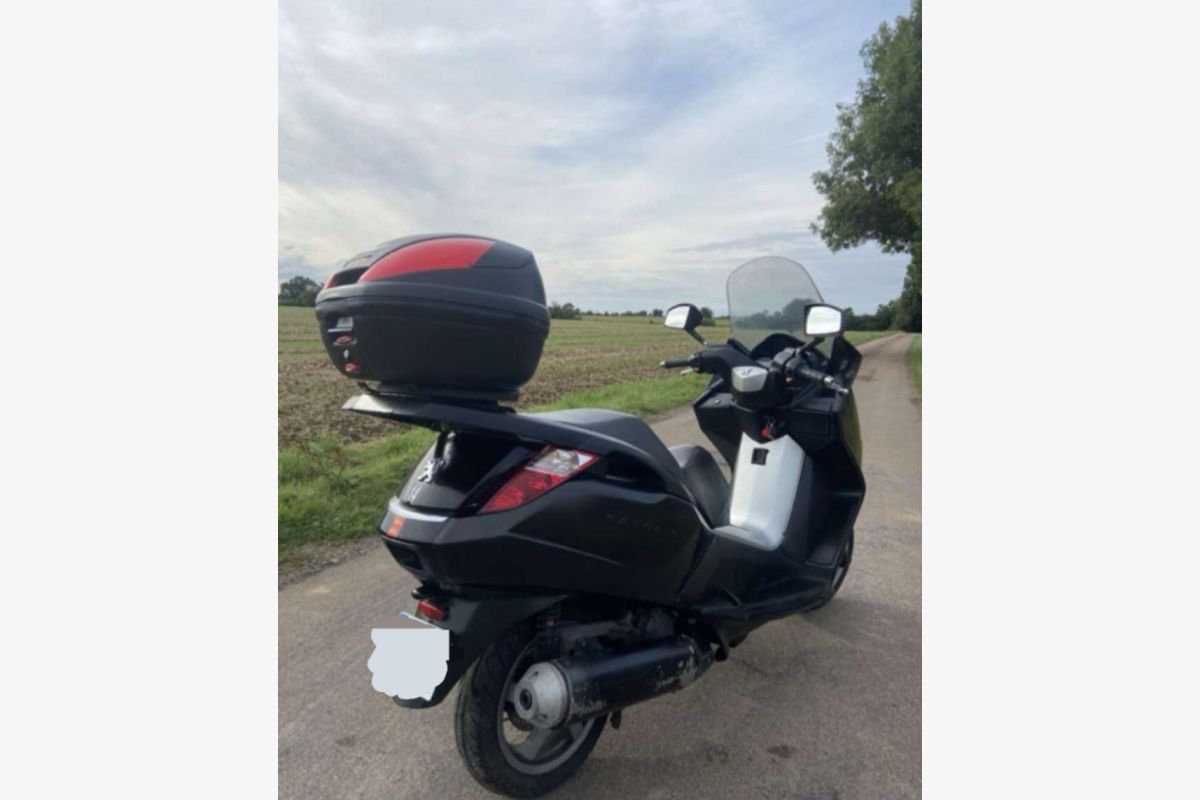 Scooter Peugeot satelis 125 m3 - 167061_1052e0133b160ed6f61b50b345158a91.jpg