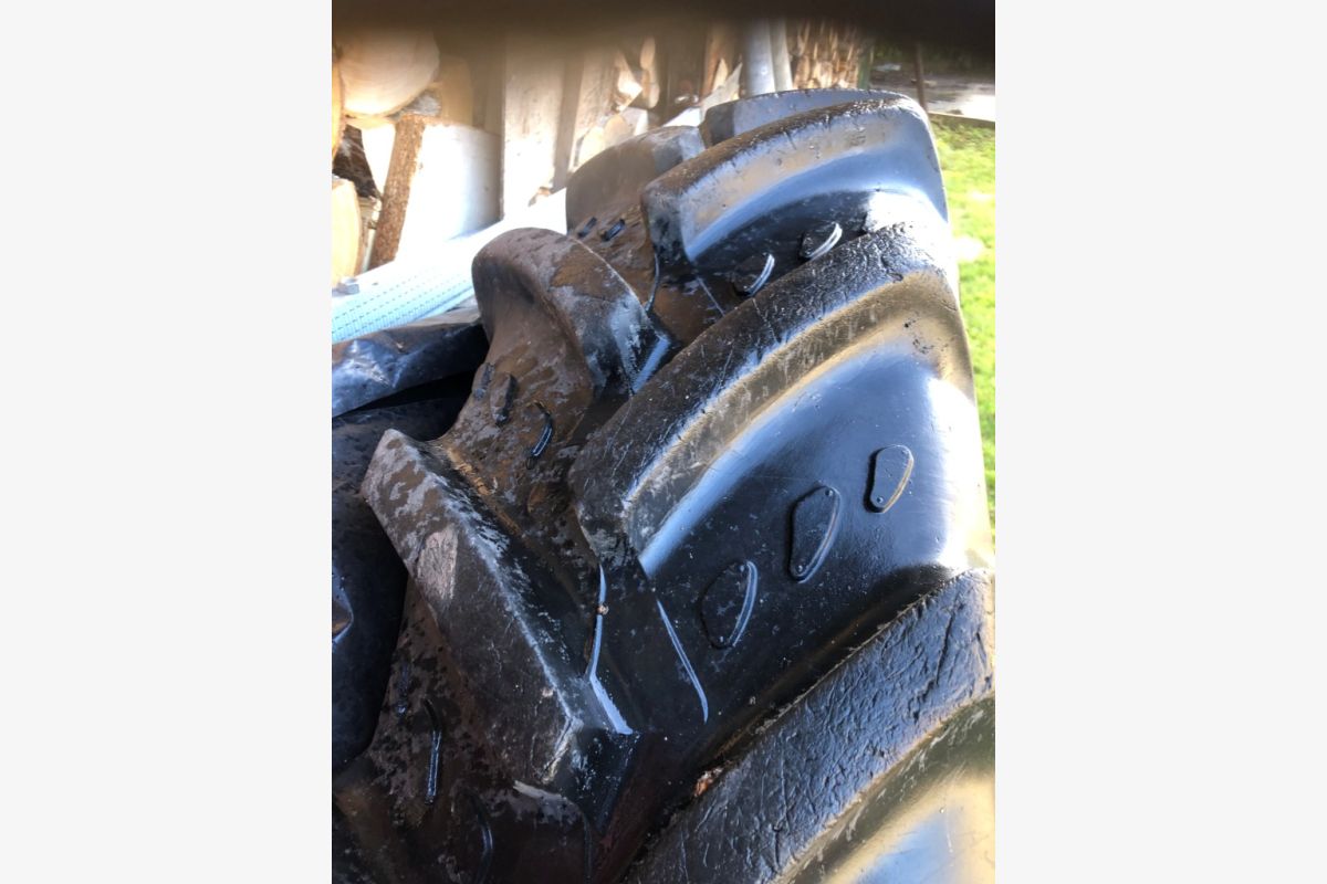 Roue tracteur - 167208_c74ebac79c409cbf9d66aa1782026456.jpg