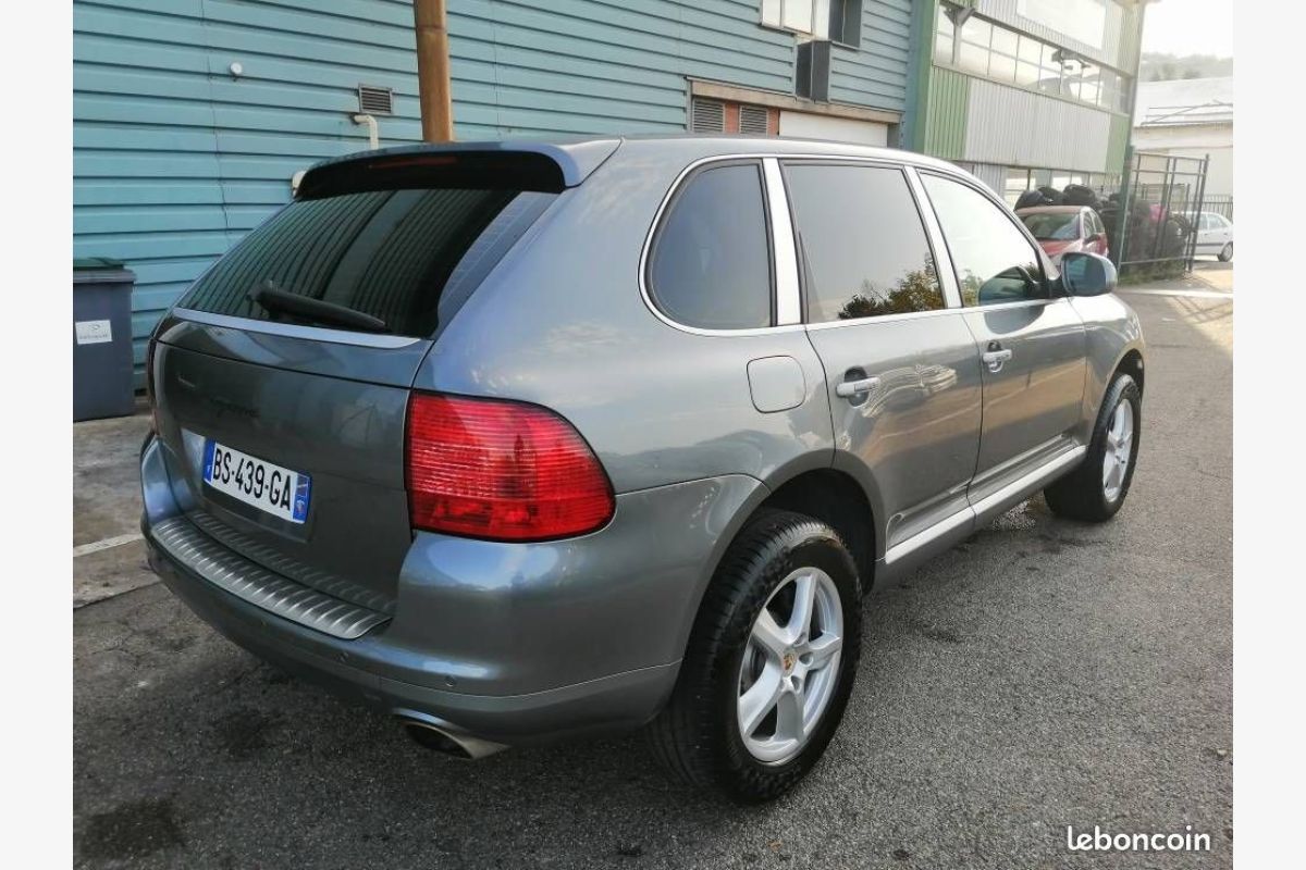 PORSCHE CAYENNE V6i - 167211_2af5854972ed156abe755cea46697341.jpg