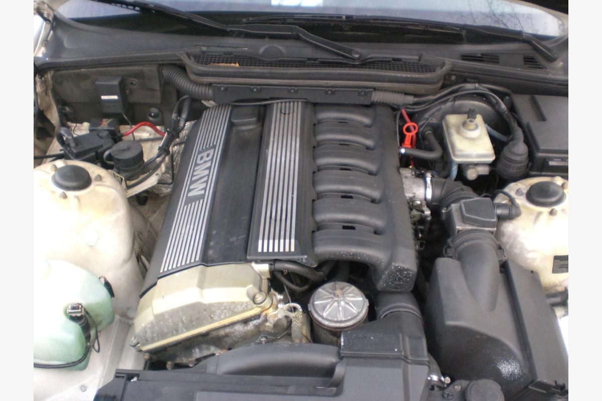 BMW 325i E36 - 167235_83a22c2177d4b8ad3cb5a5a1aee02a90.jpg