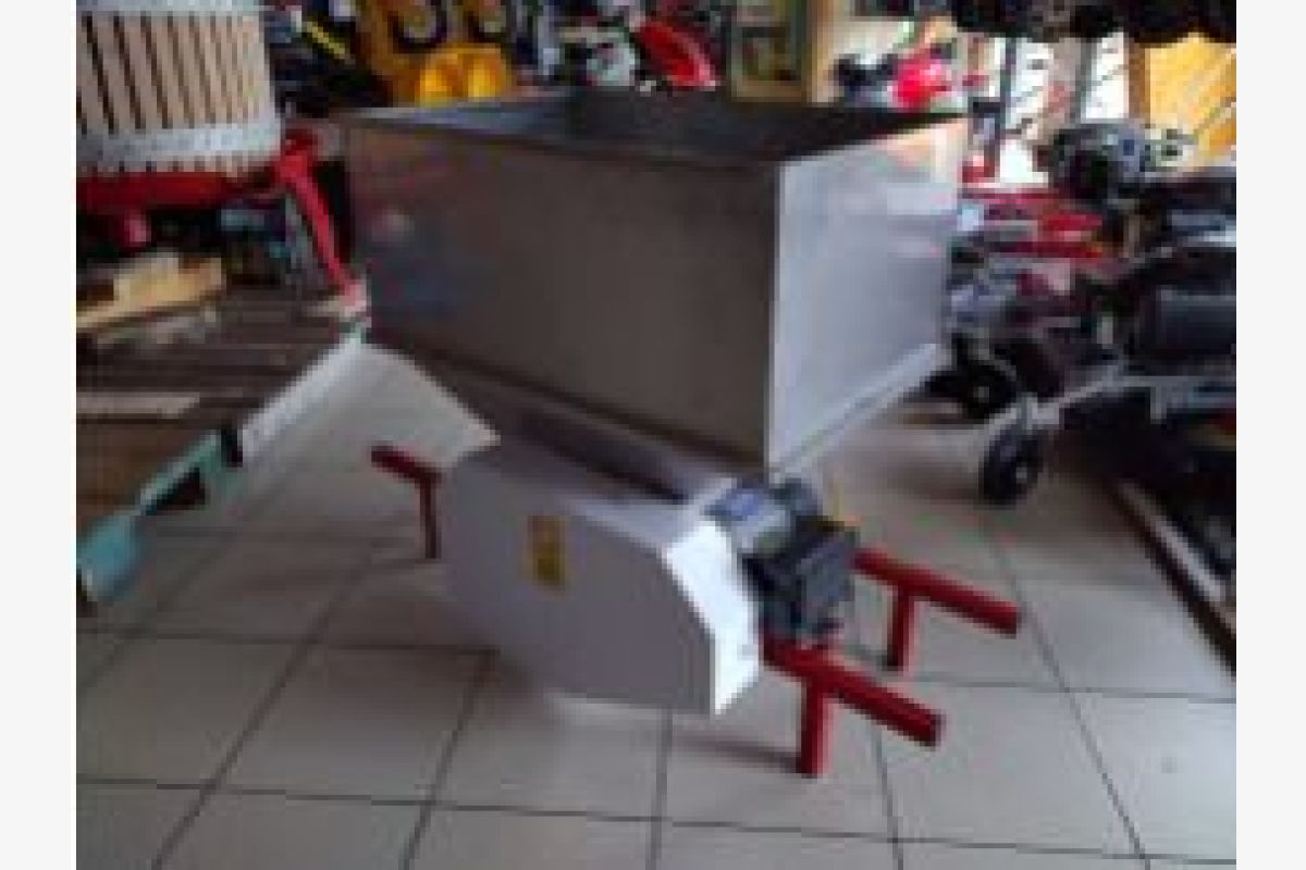 Photo 1 Broyeur de pommes