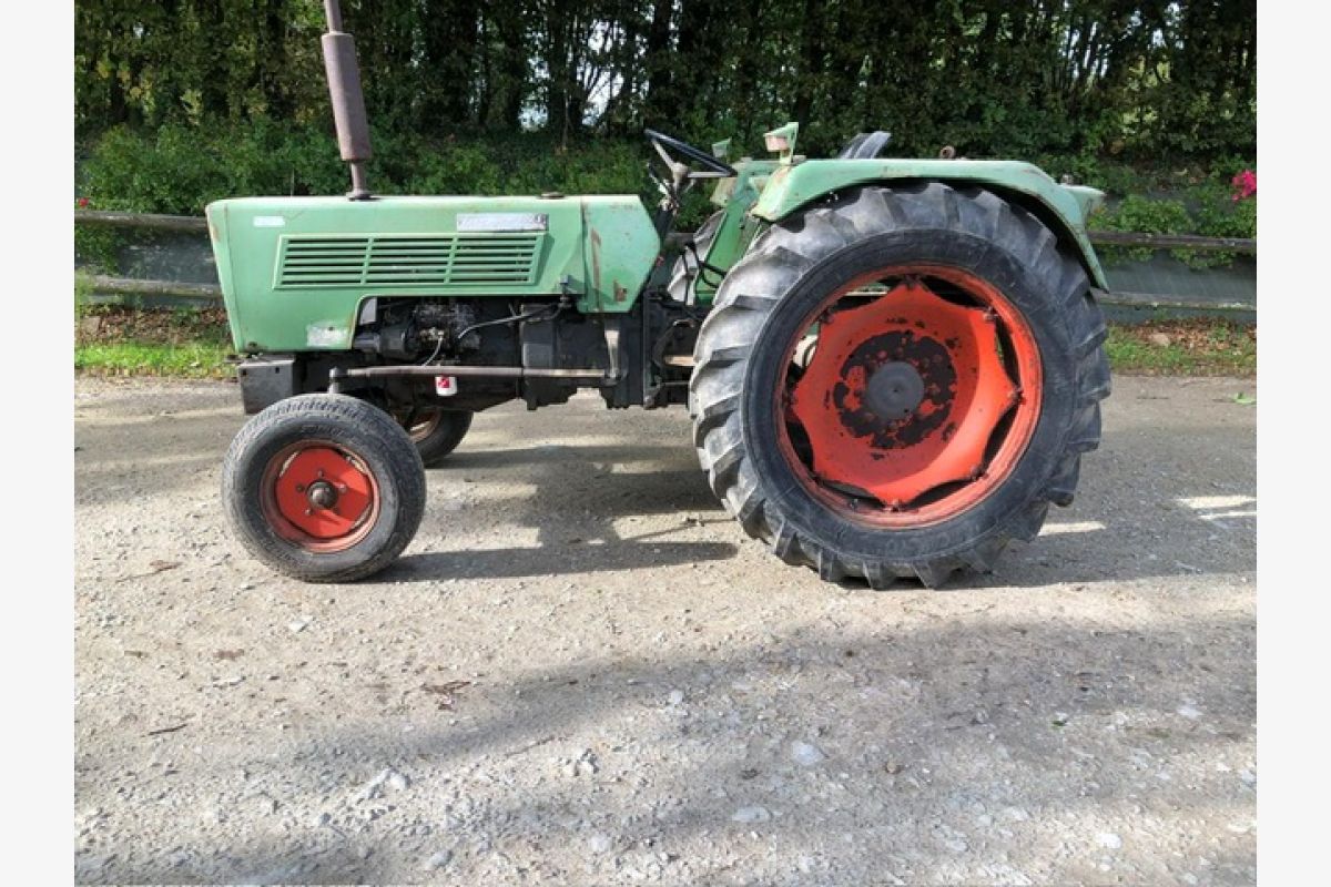 Photo 1 Tracteur Fendt