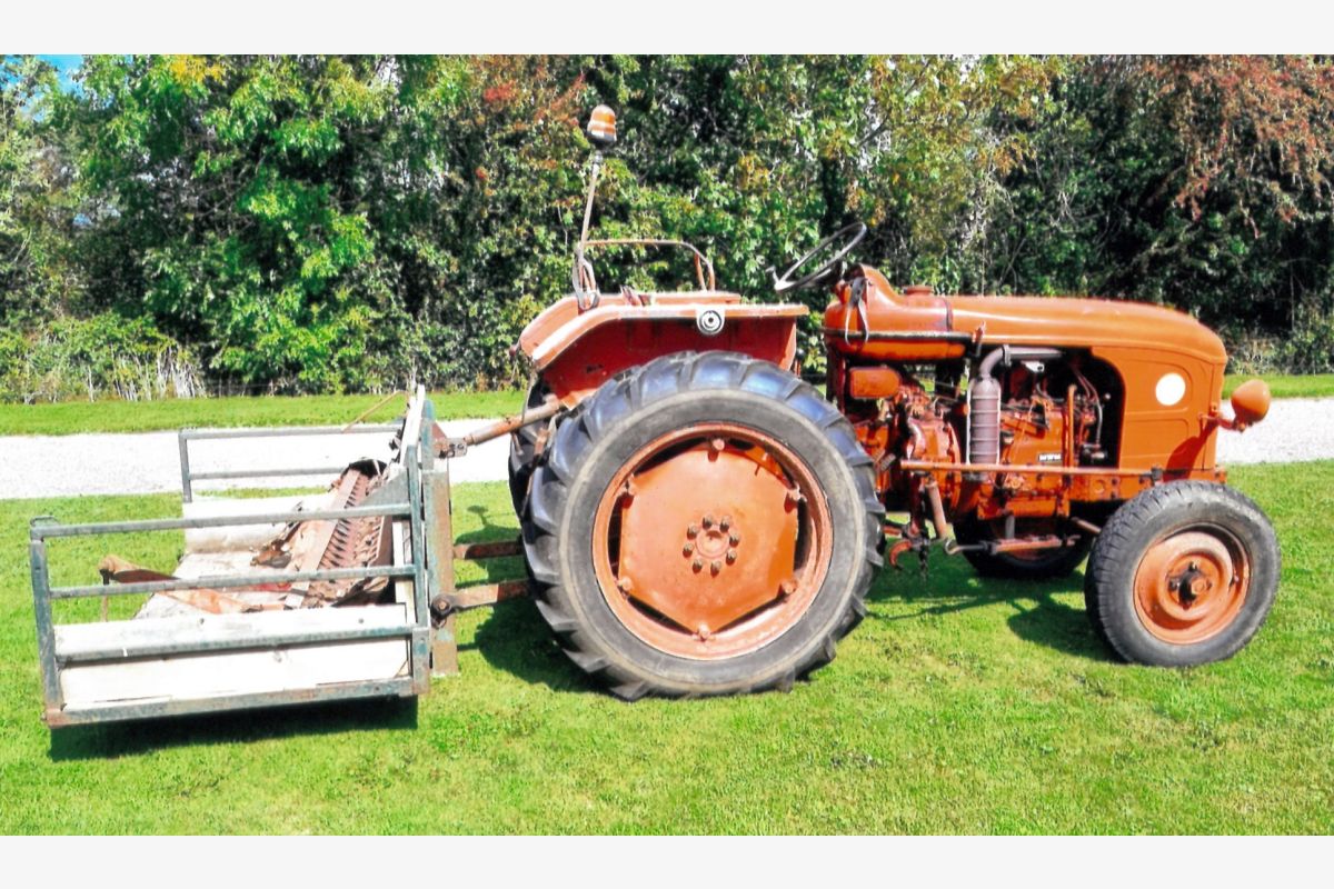 Photo 1 Tracteur Renault D22