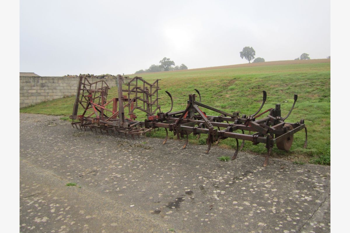 Photo 1 Cultivateur
