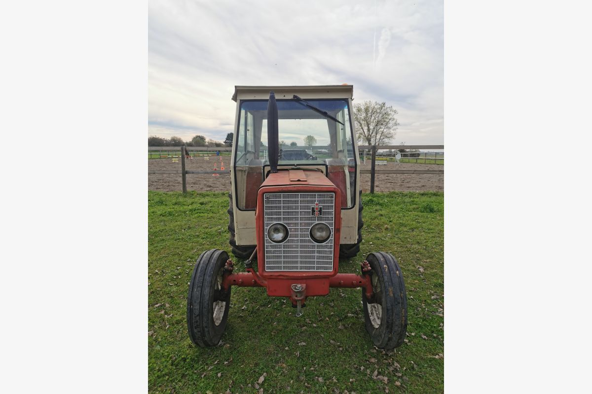 Tracteur MAC CORMICK 423 - 168906_8671013ba9520cacae2b46a362aa9786.jpg