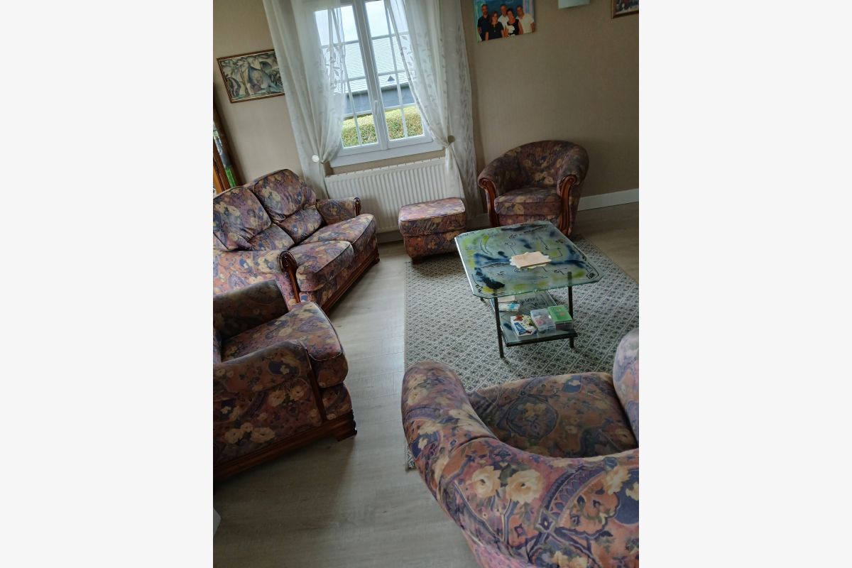 Salon - 169040_3b156fb084bb7157eef7ac0ff9f5ae1f.jpg