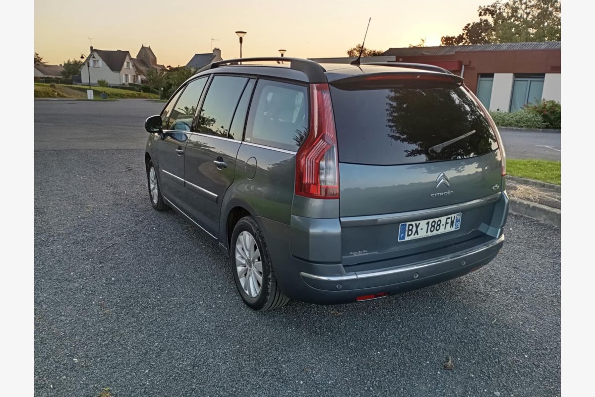 citroen c4 grand picasso 2l hdi 7 place - 169222_e1cdd1f8b63ef0865e762519a9b65027.jpg