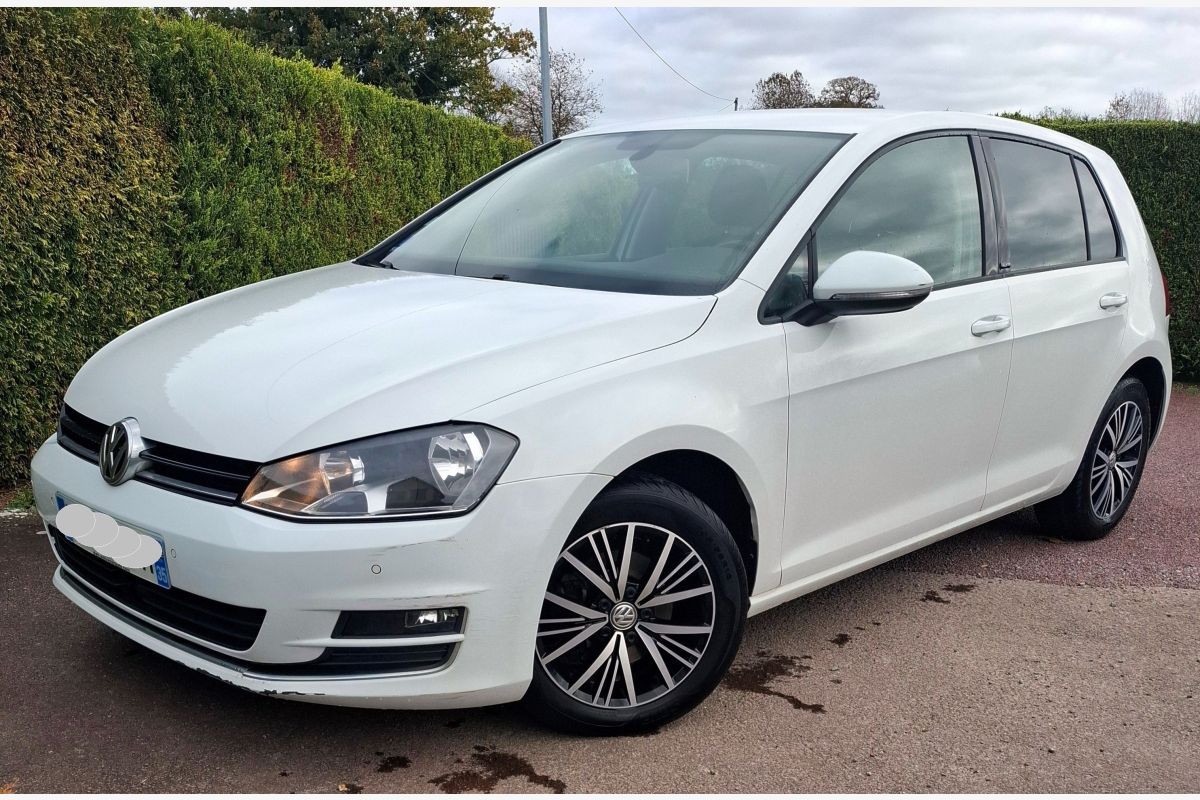 Photo 1 Golf 7 essence