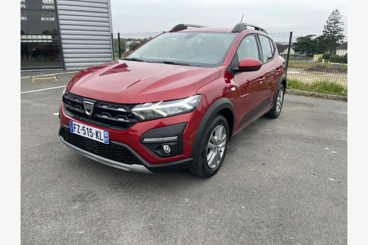 Photo 1 Dacia Sandero Stepway automatique