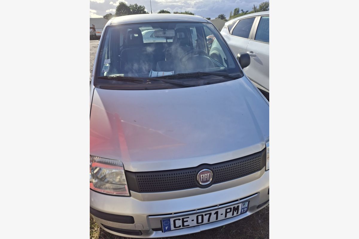 Vends FIAT Panda Emotion - 169743_c63f2084f6ad99827905695e8284b483.jpg