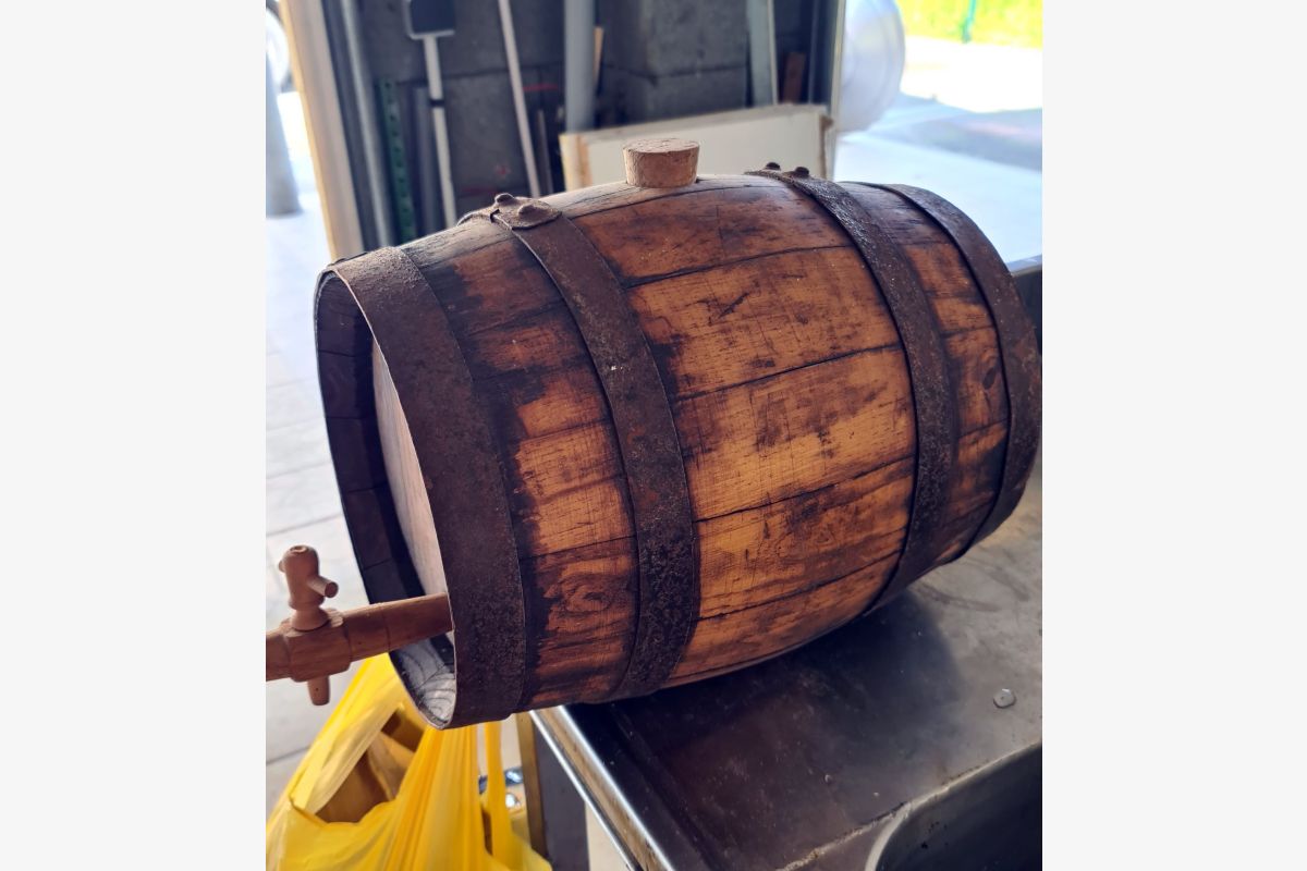 Photo 1 Petit tonneau bois