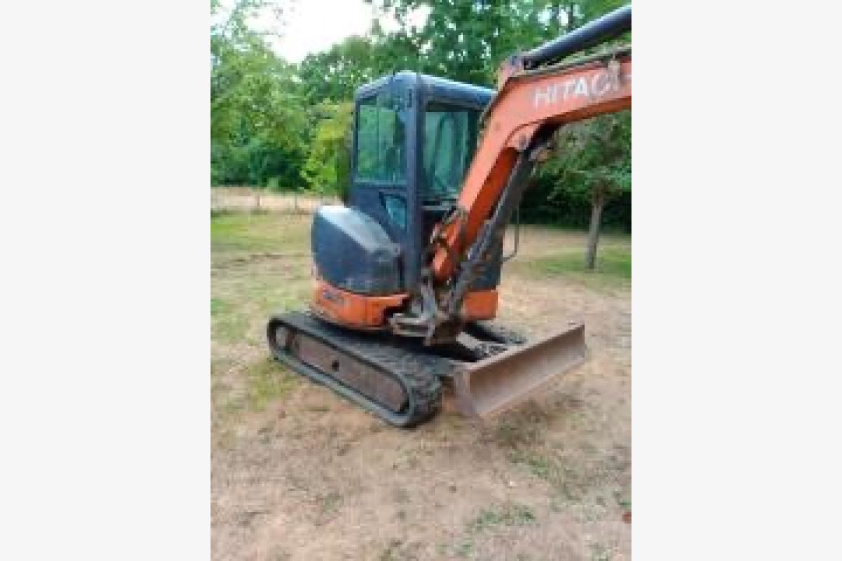 Photo 1  A louer mini-pelle 