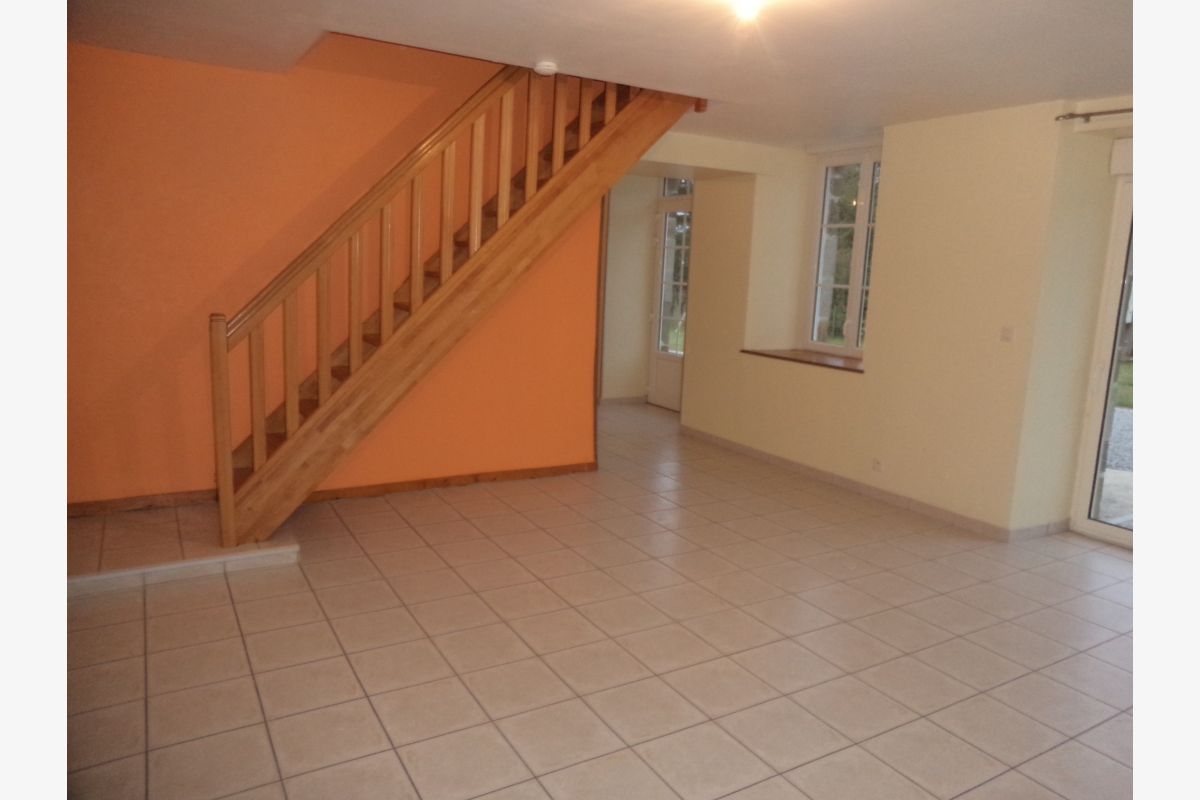 Maison à louer - 169994_6a09703b1417b571329076e77d50c4a8.jpg