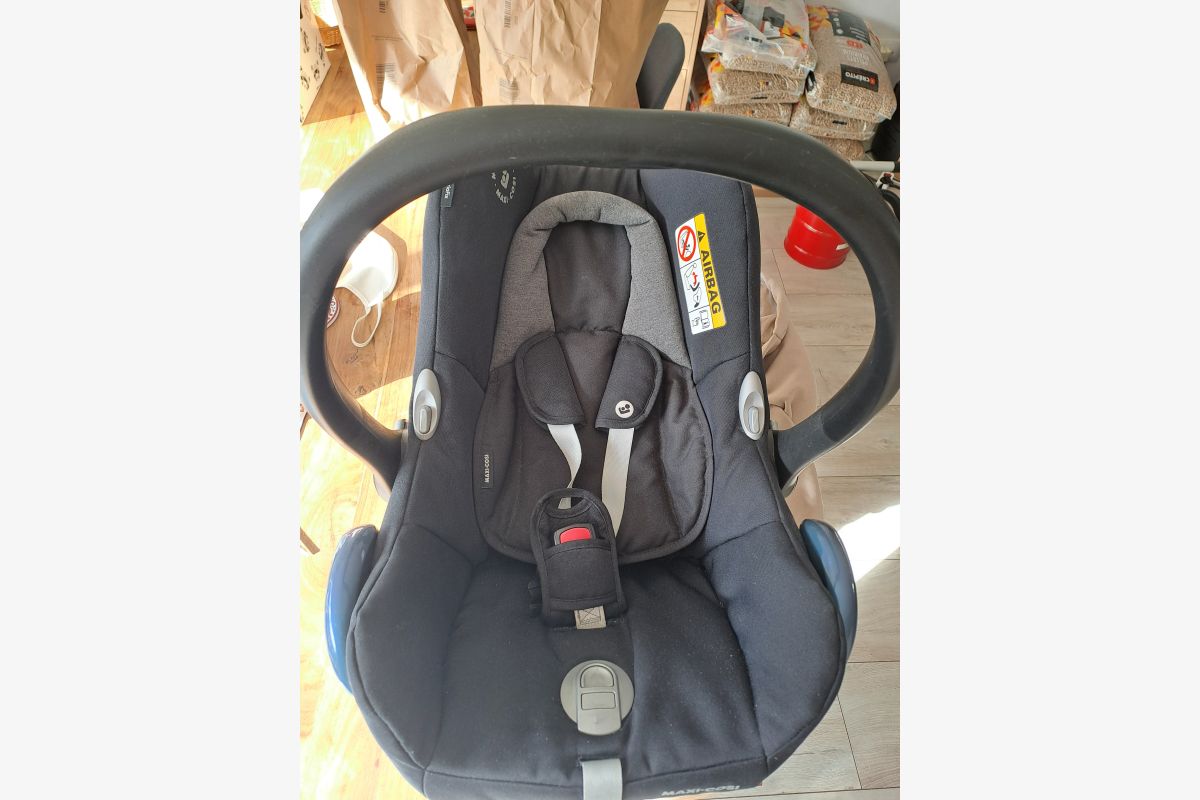 Maxi cosy - 170001_2fca957329f546c38c6e8cf9abf47844.jpg