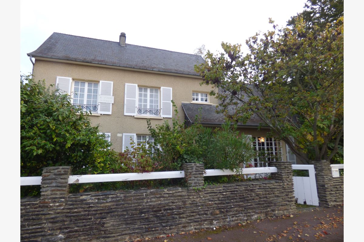 Photo 1 centre ville, vds maison en parpaings, pierre et briques sou