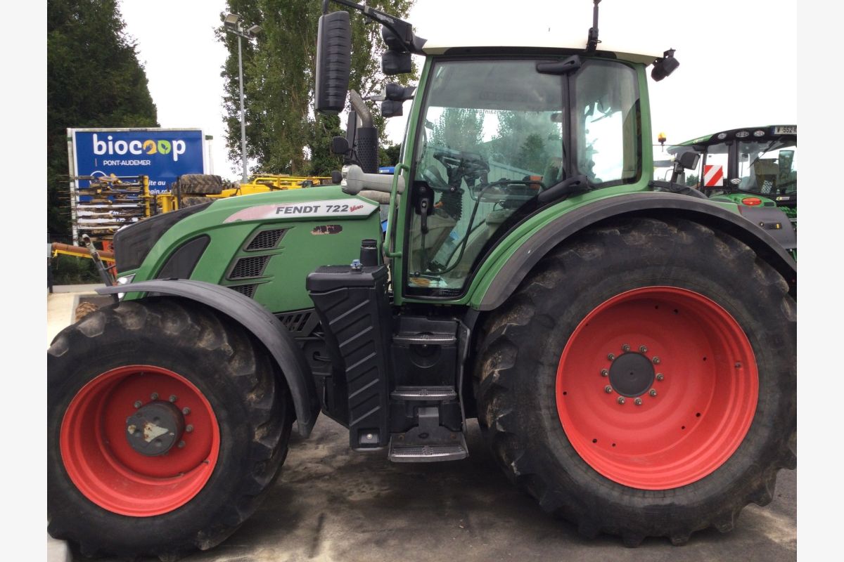 Photo 1 Tracteur Fendt 722 profi+