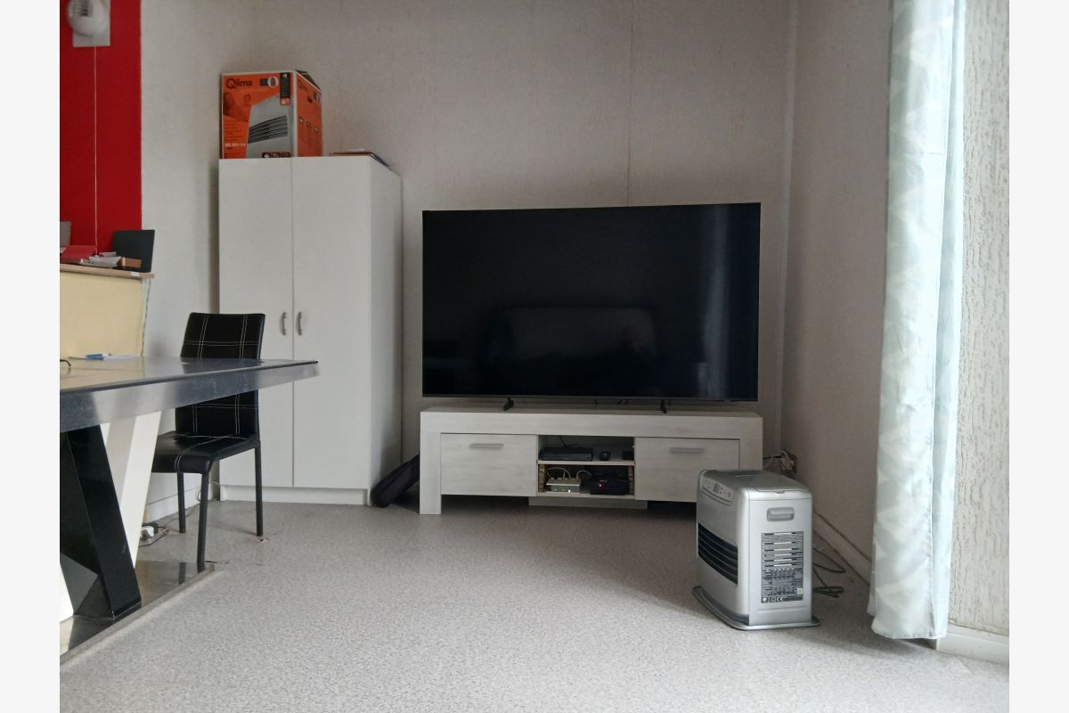 Télévision 164 cm - 170673_d38833ccf0bad2fecef5ee1bbf58efa2.jpg