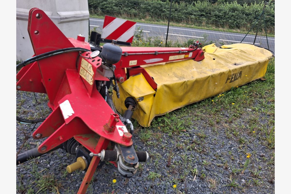 Photo 1 Faucheuse Fella