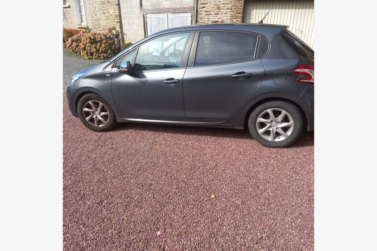 208 essence - 171238_1aeae24f5e5f192f3d5532ce3c2426cb.jpg