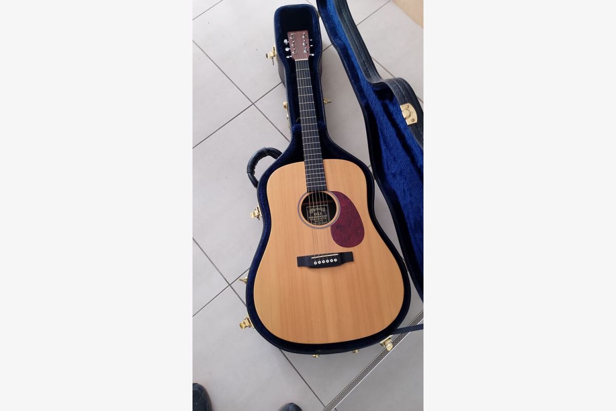 Photo 1 Guitare 
