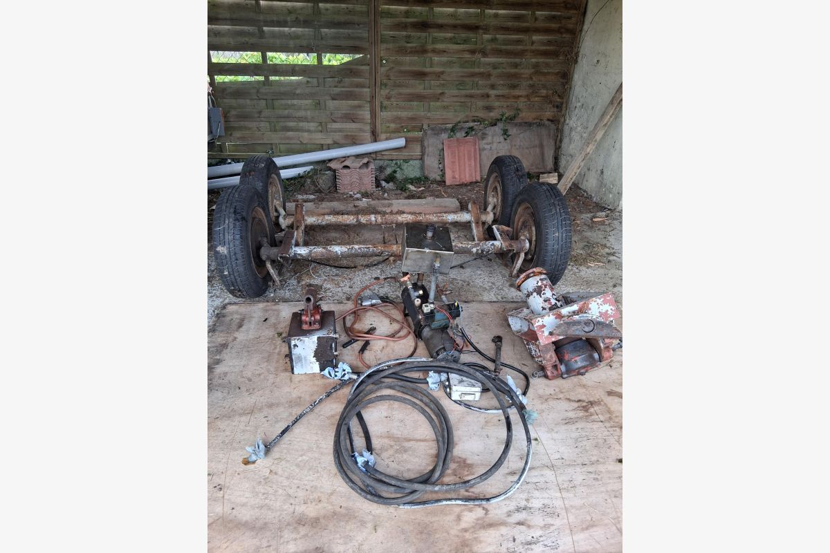 Photo 1 Matériel pour remorque, d'occasion