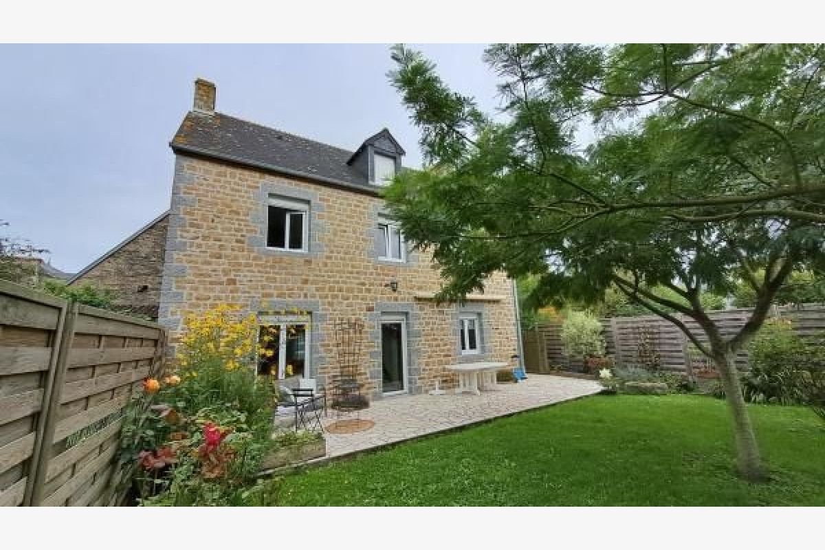 Photo 1 vds maison en pierre de 108 m2 cpt cuis. A/E av. chem., 3 ch