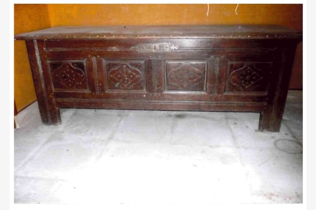 Photo 1 ANCIEN  COFFRE EN BOIS