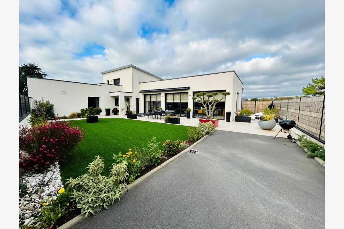 Photo 1 rare à la vente : vue mer, vds maison contemp. de 2019 av. b