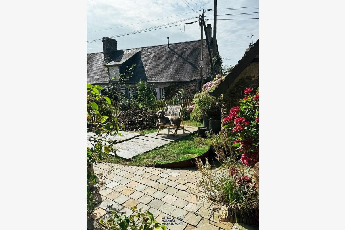 Photo 1 Me Fonty, notaire, Coutainville. Tél. 02.33.47.18.44www.font