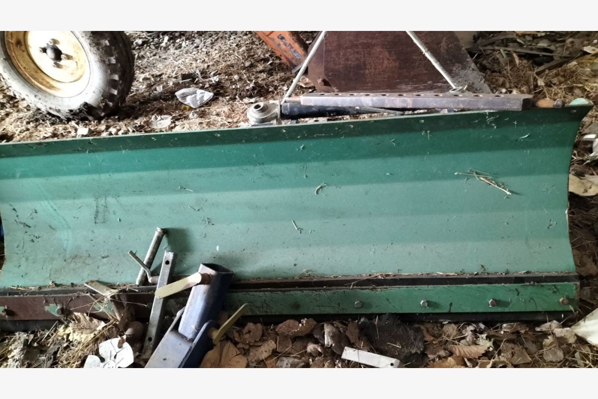 Lame rabot niveleuse - 172162_14486ee6f3a7f9419b80cb23fe486b51.jpg