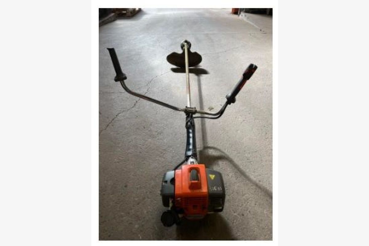Photo 1 Débroussailleuse Husqvarna