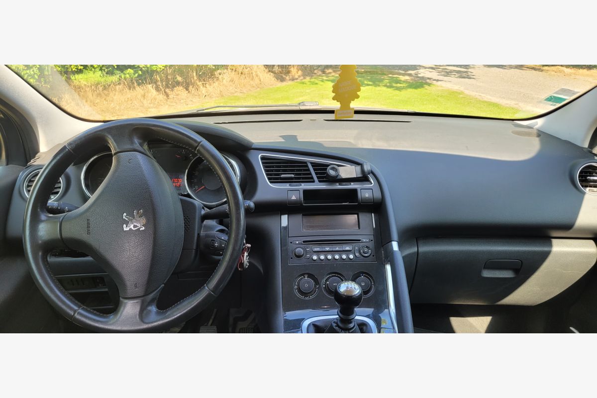 Peugeot 3008 - 172323_b8d85a8924891288d021a6db792f7258.jpg