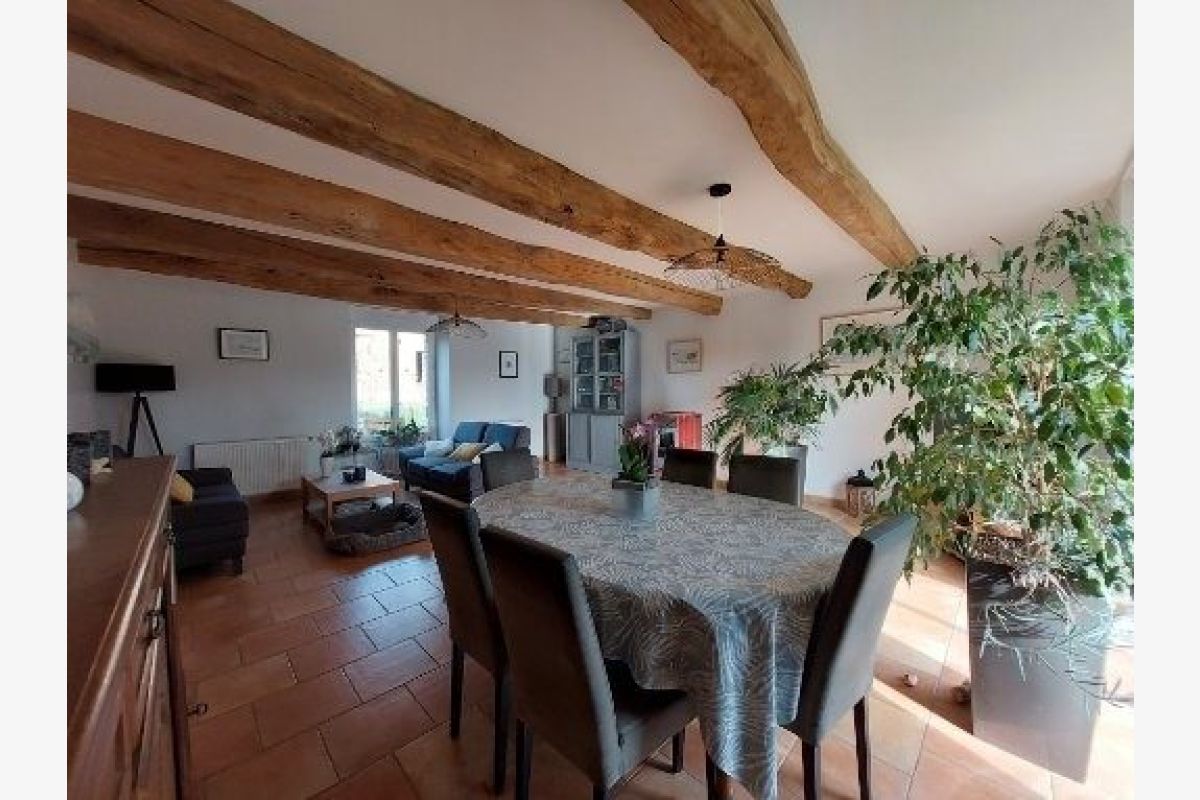 Maison ancienne avec hambre d'hôtes et ses dépendances - 172389_4.jpg