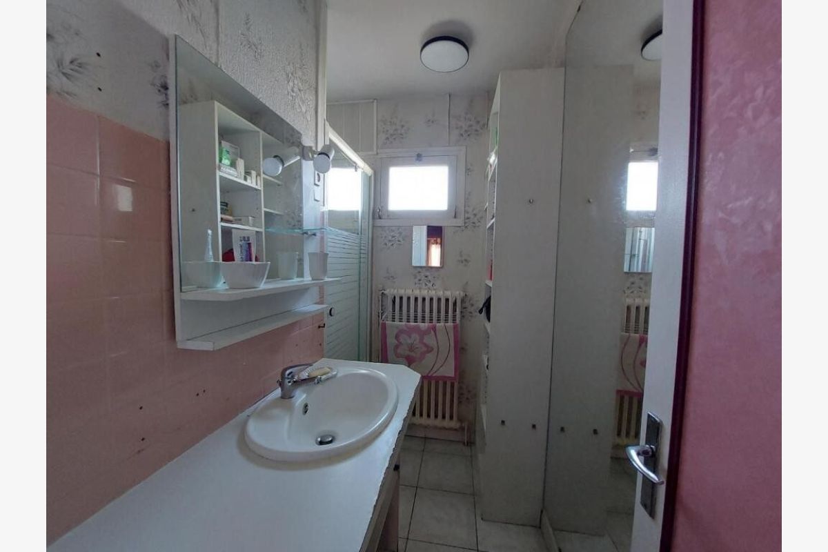 Maison proche écoles - 172390_6.jpg