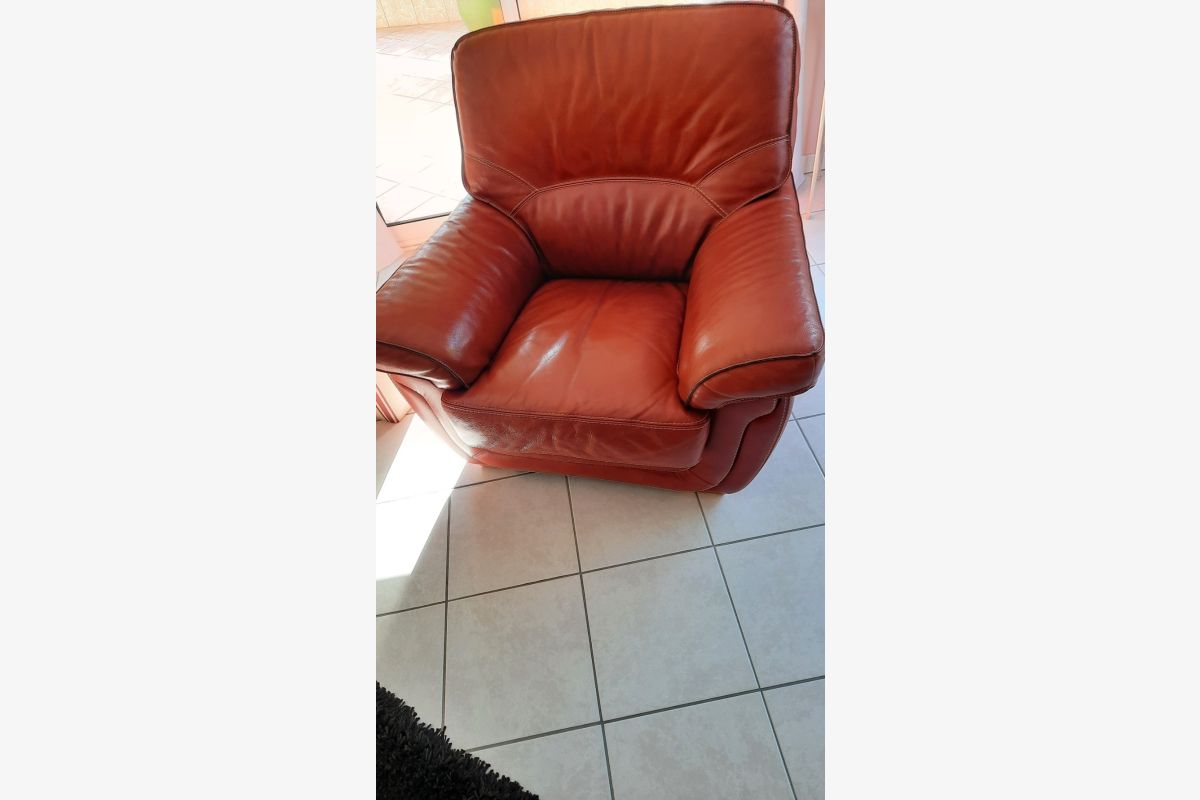 Très joli salon - 172423_bc30b72f3e2a68580815e406fbfdd474.jpg