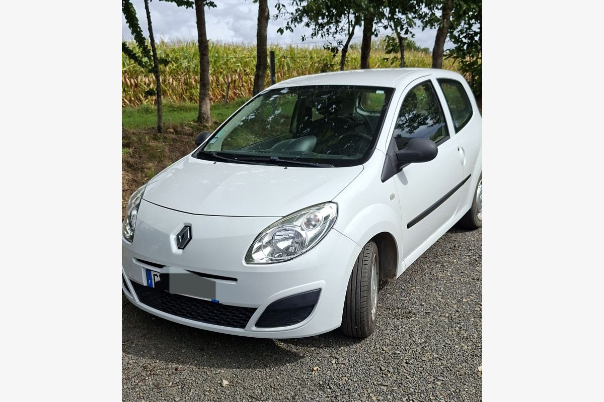 Renault Twingo II 1.5 DCi - 172741_308c6a5a7e4b2a5e3d67c95a8a5cdedc.jpg