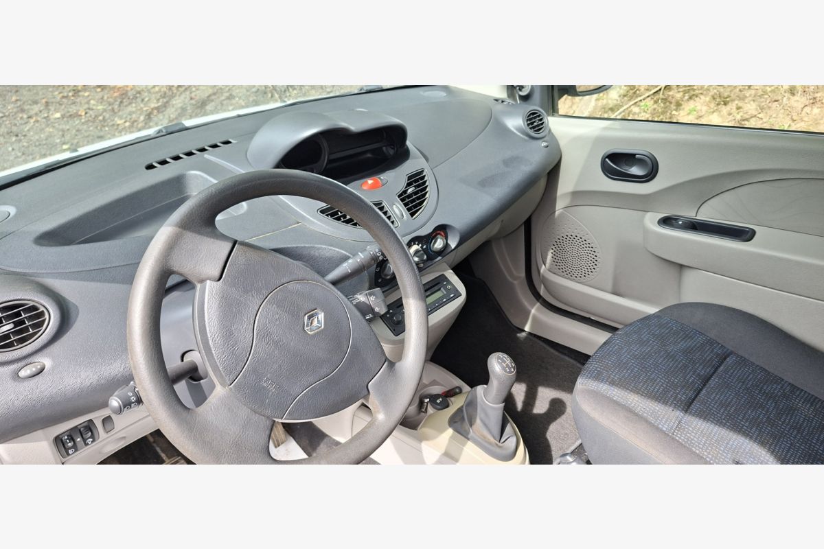 Renault Twingo II 1.5 DCi - 172741_e697b89c4566591d0e0a217ad94a340e.jpg