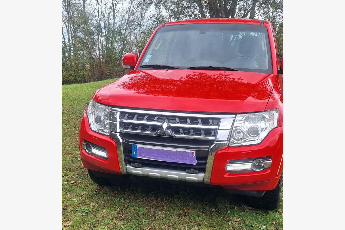 Photo 1 Pajéro 3.2 Di-D