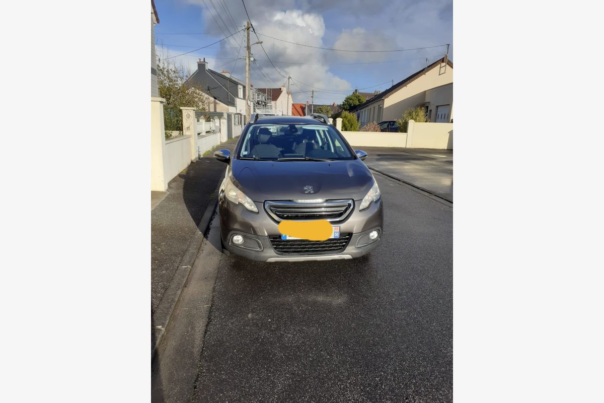 Photo 1 A vendre Peugeot 2008