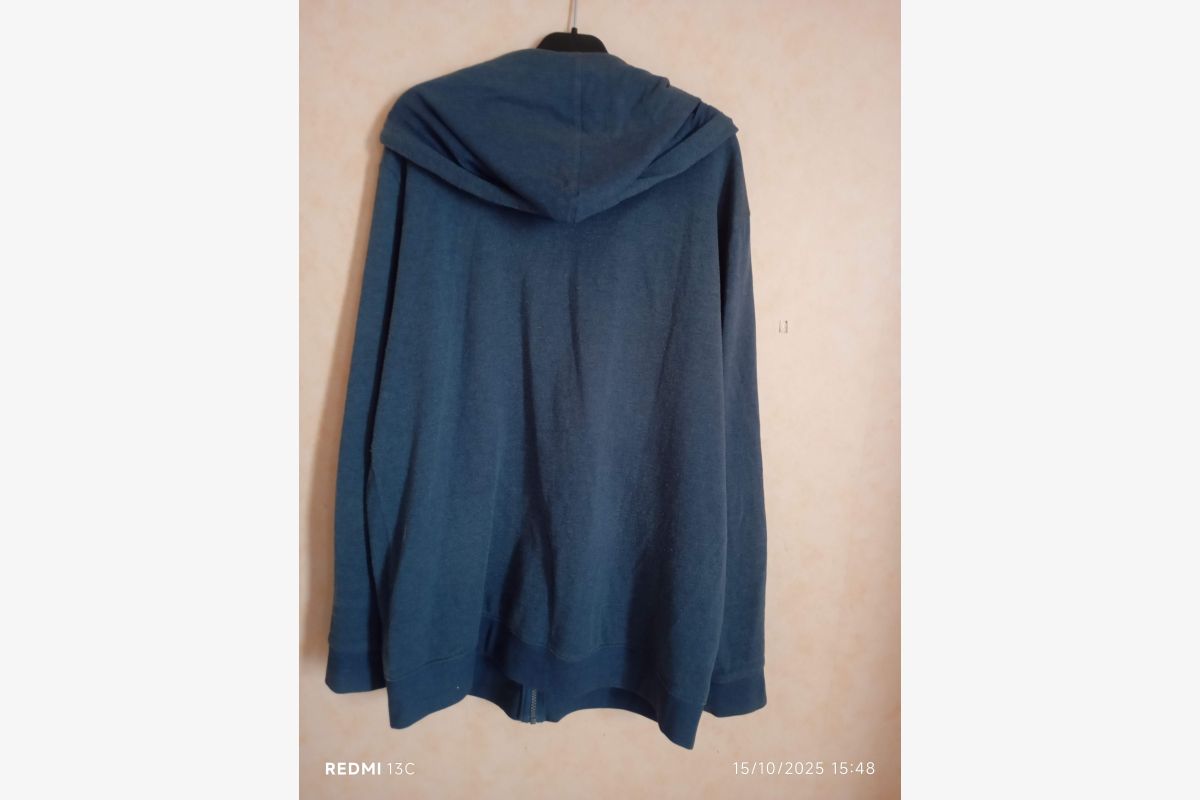 Veste Sweat à capuche - 173266_874b8ca0e0928606a1f750fa9de672e2.jpg